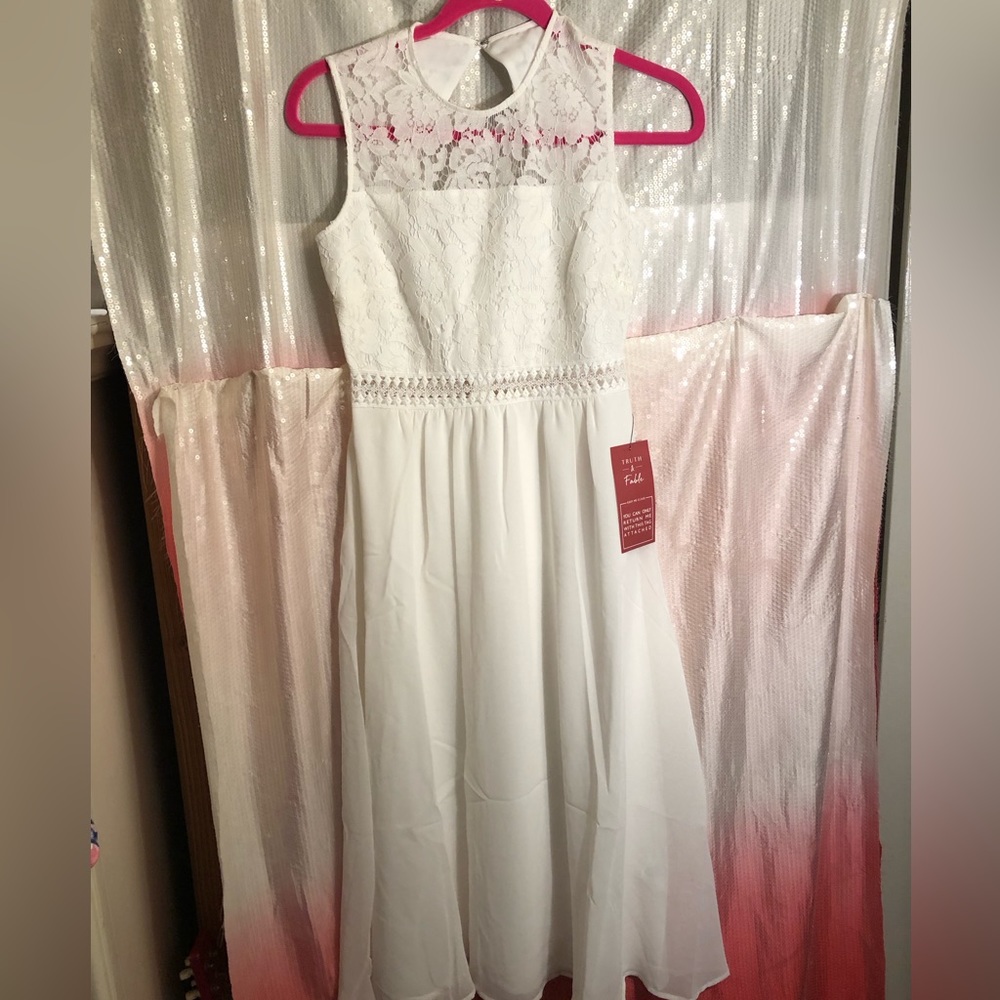 Brand is Truth & Fable size is XS white dress